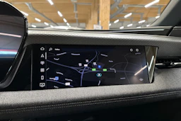 valkoinen Audi A6 e-tron 2025 kuva 22.
