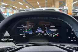 valkoinen Audi A6 e-tron 2025 kuva 26.