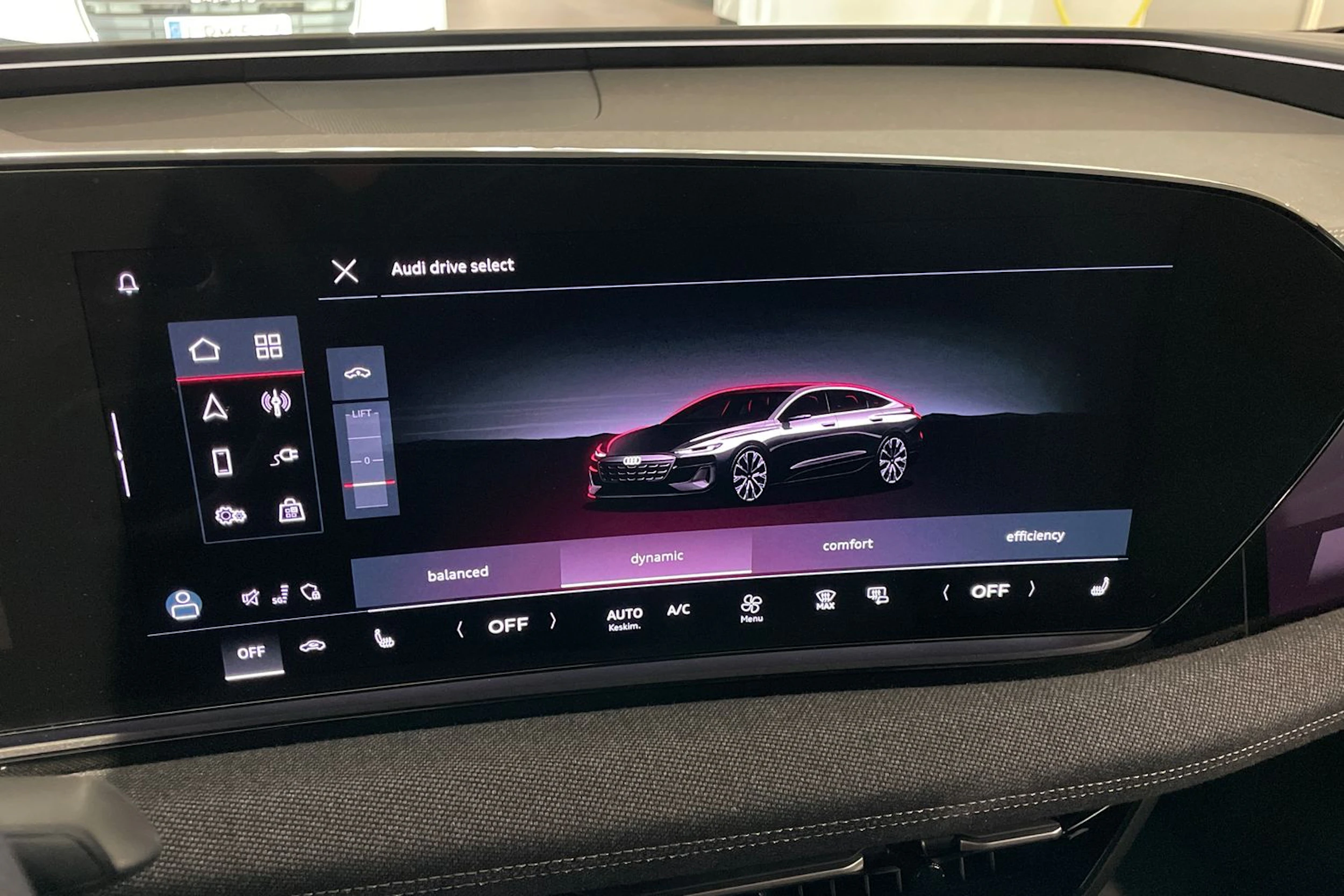harmaa Audi A6 e-tron 2025 kuva 15.