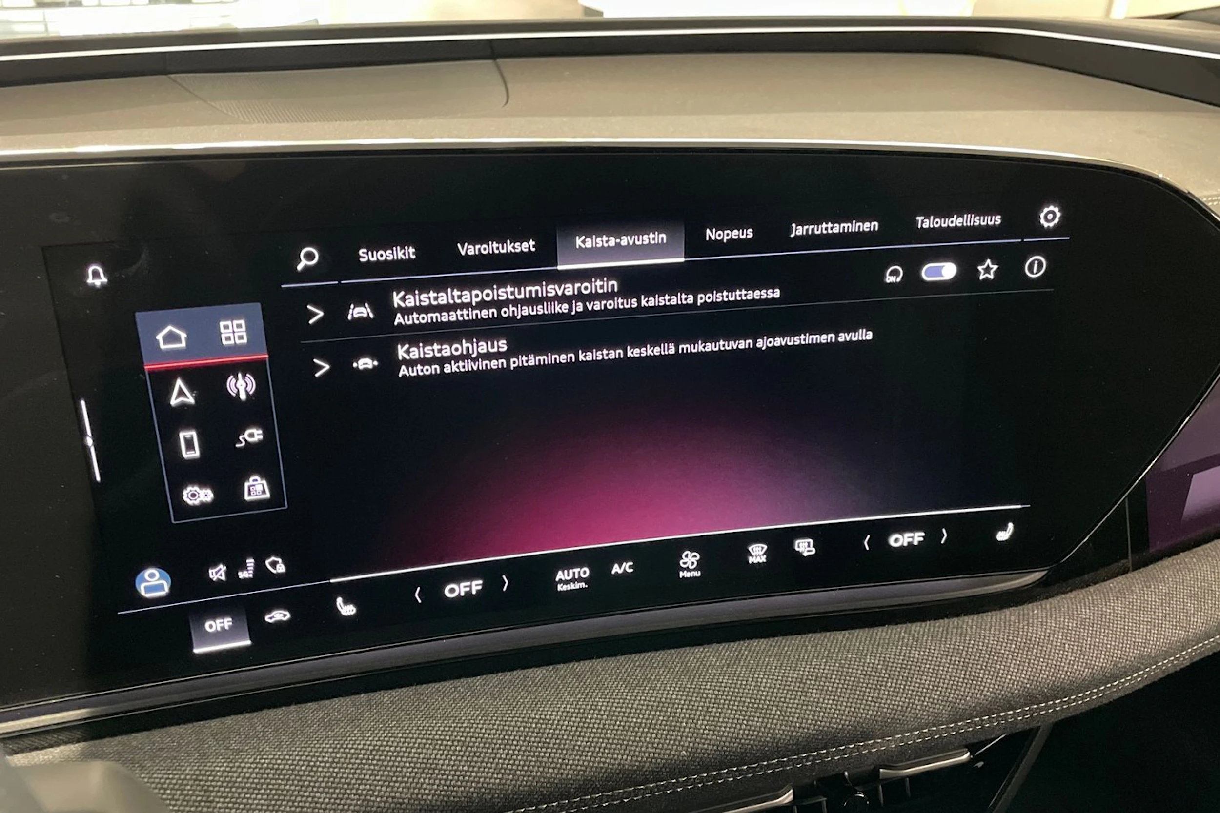 harmaa Audi A6 e-tron 2025 kuva 18.