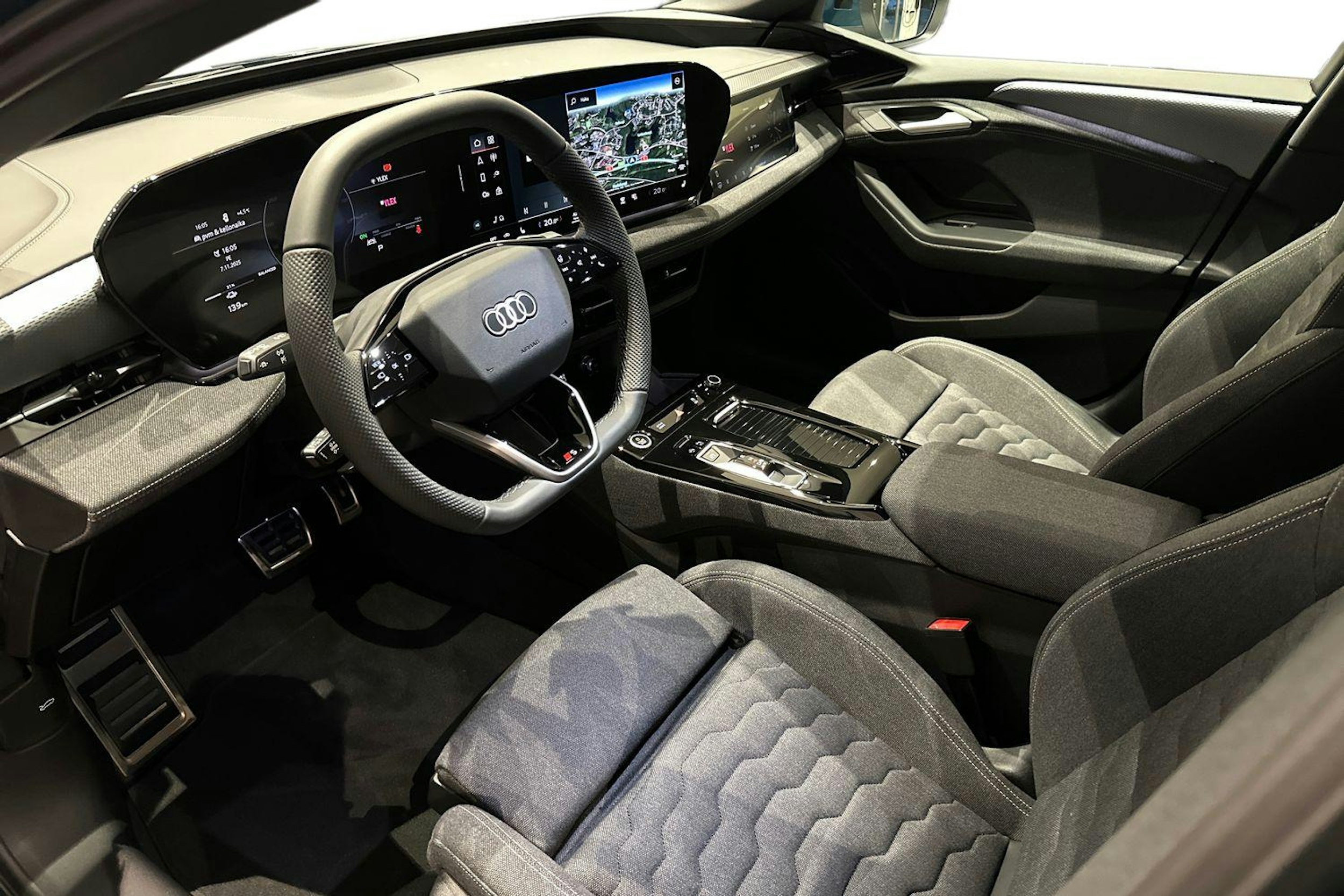 sininen Audi A6 e-tron 2025 kuva 6.