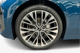 sininen Audi A6 e-tron 2025 kuva 9.