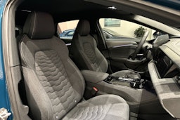 sininen Audi A6 e-tron 2025 kuva 14.