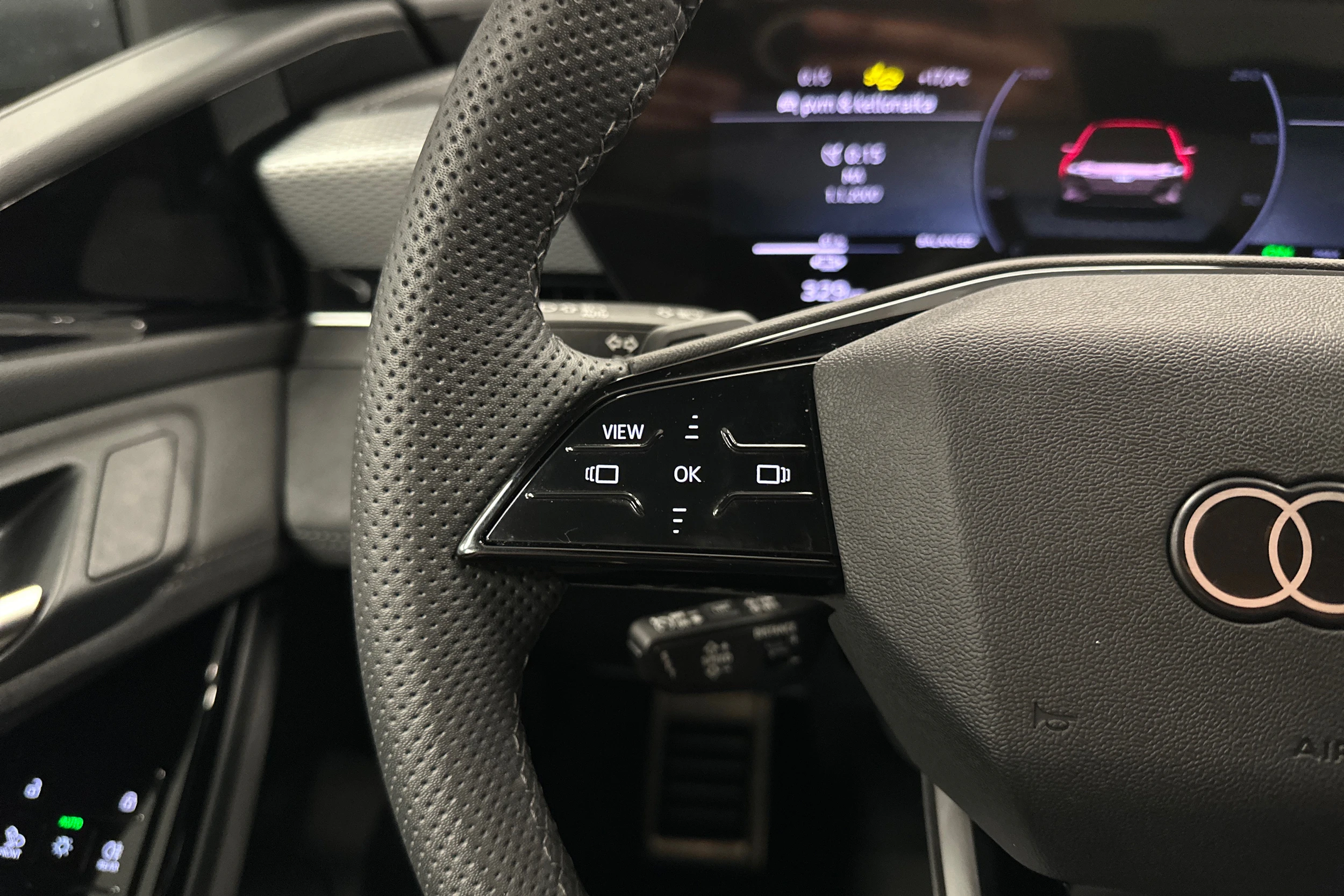harmaa Audi A6 e-tron 2025 kuva 11.