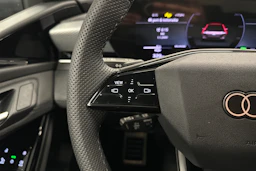 harmaa Audi A6 e-tron 2025 kuva 11.