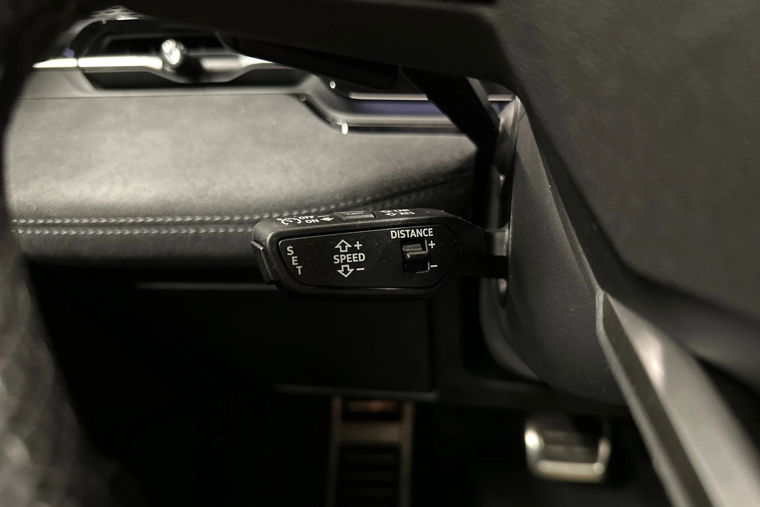 harmaa Audi A6 e-tron 2025 kuva 13.