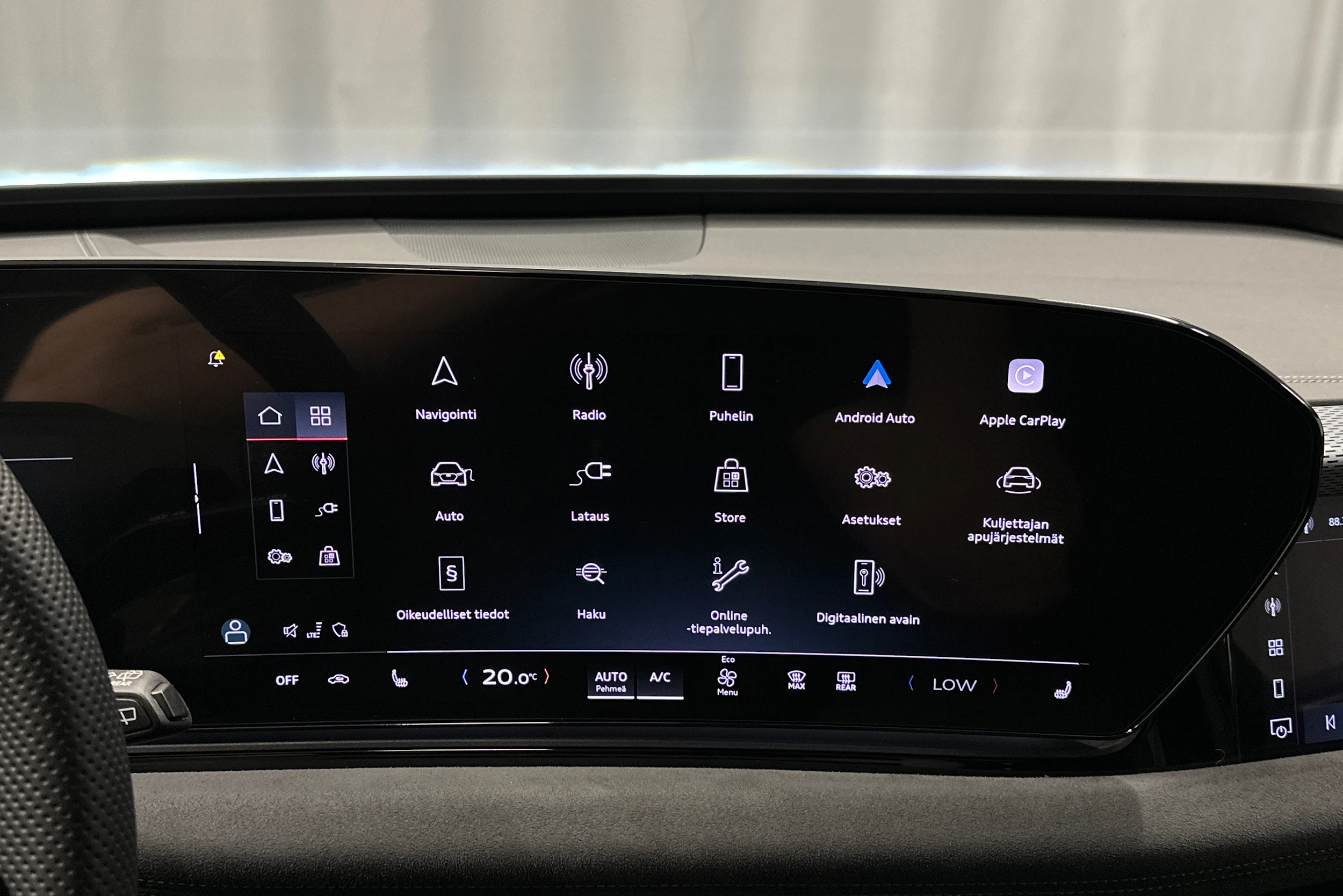 harmaa Audi A6 e-tron 2025 kuva 16.