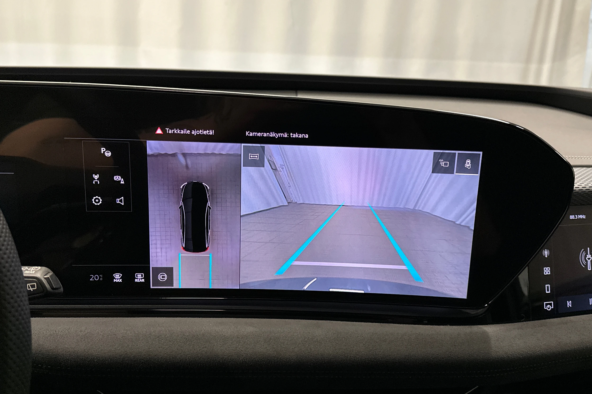 harmaa Audi A6 e-tron 2025 kuva 17.