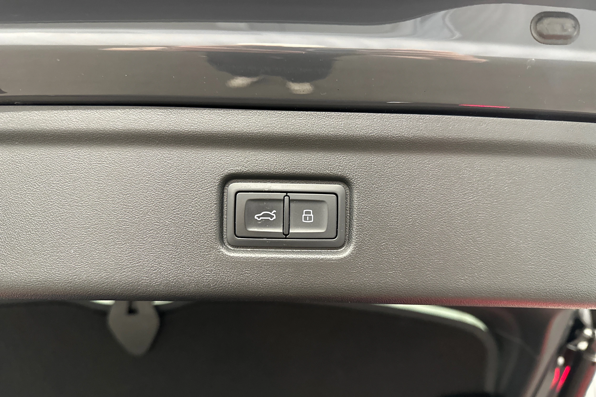 harmaa Audi A6 e-tron 2025 kuva 32.