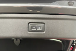 harmaa Audi A6 e-tron 2025 kuva 32.