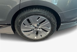 Harmaa Audi A6 e-tron 2025 kuva 9.