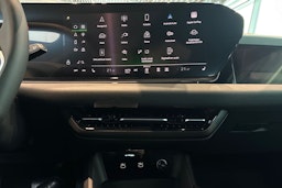 Harmaa Audi A6 e-tron 2025 kuva 14.