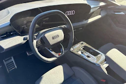 harmaa Audi A6 e-tron 2025 kuva 3.