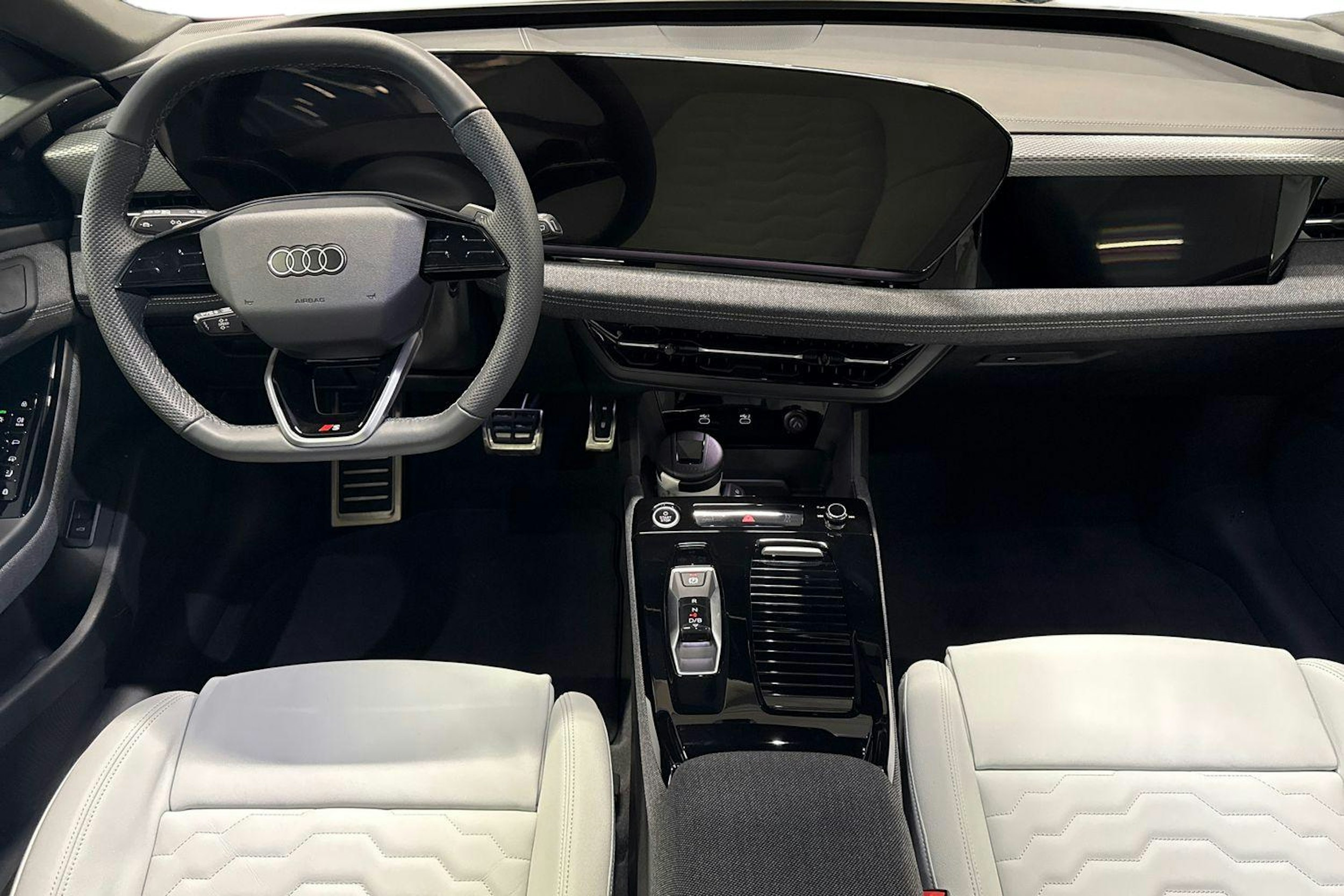 met. sininen Audi A6 e-tron 2025 kuva 7.