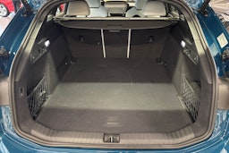 met. sininen Audi A6 e-tron 2025 kuva 12.