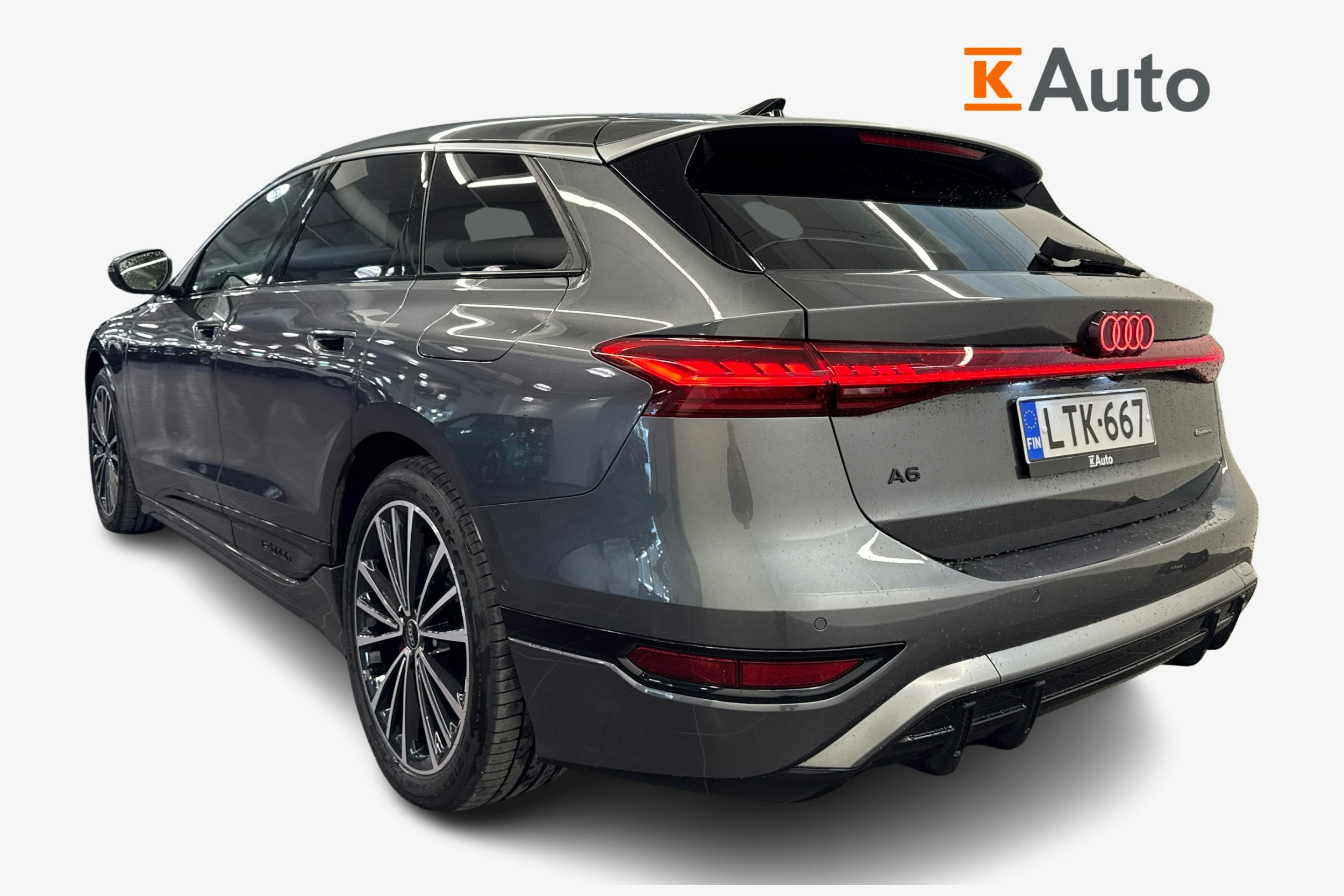 Harmaa Audi A6 e-tron 2025 kuva 2.