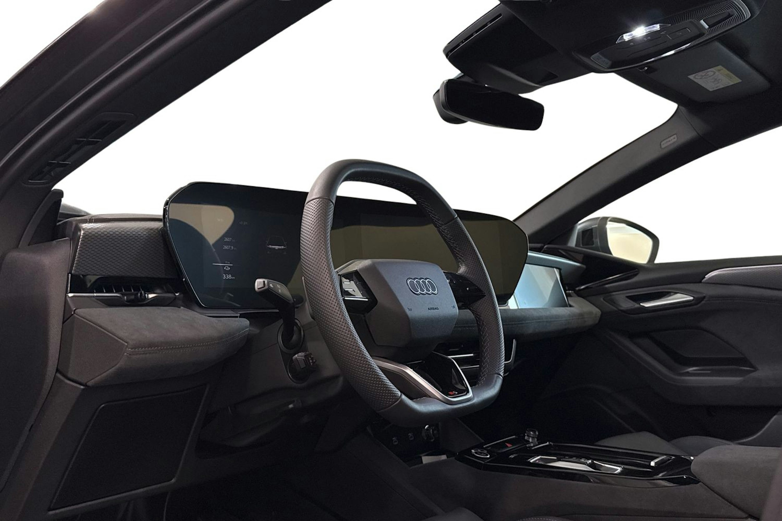 Harmaa Audi A6 e-tron 2025 kuva 7.