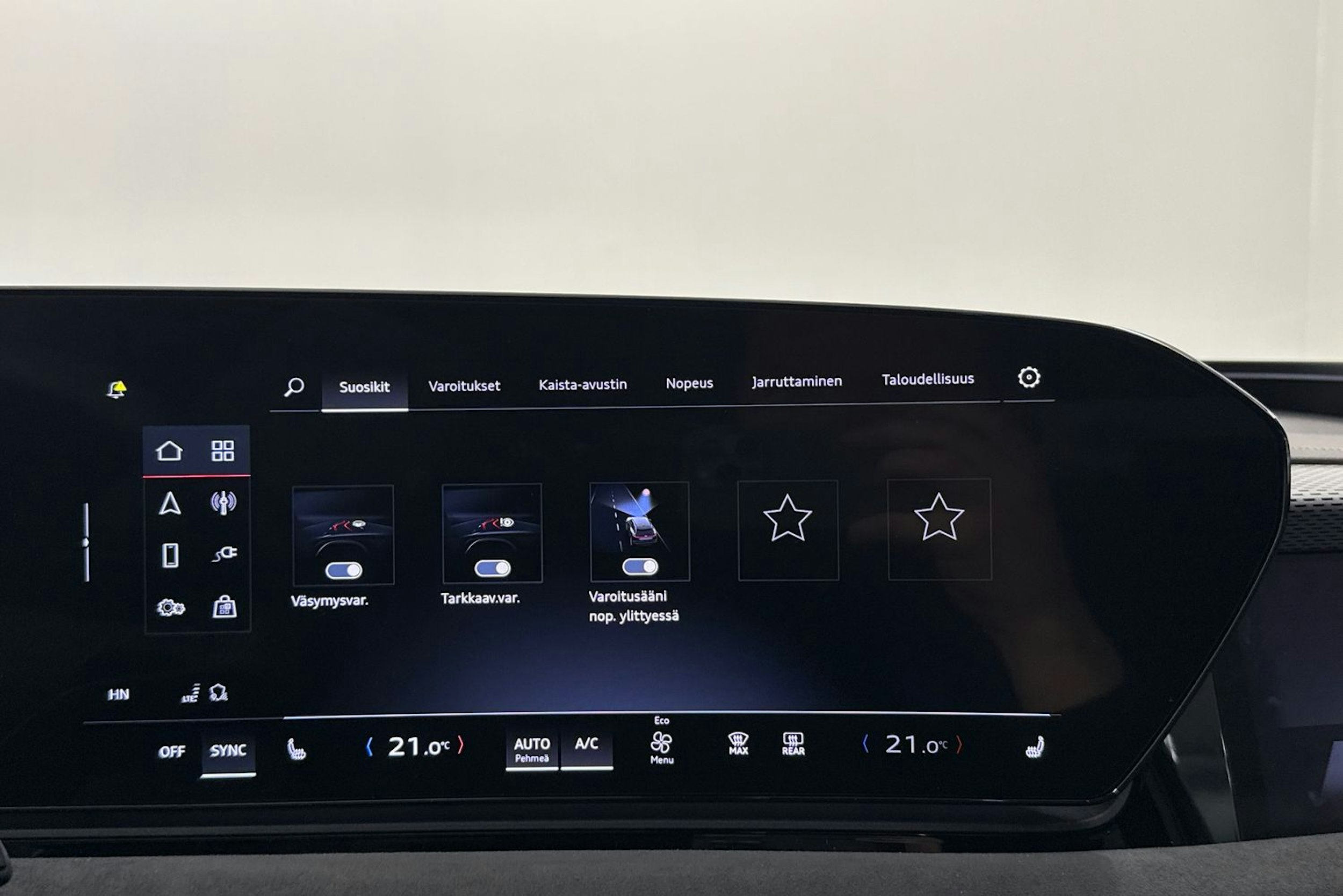 Harmaa Audi A6 e-tron 2025 kuva 17.
