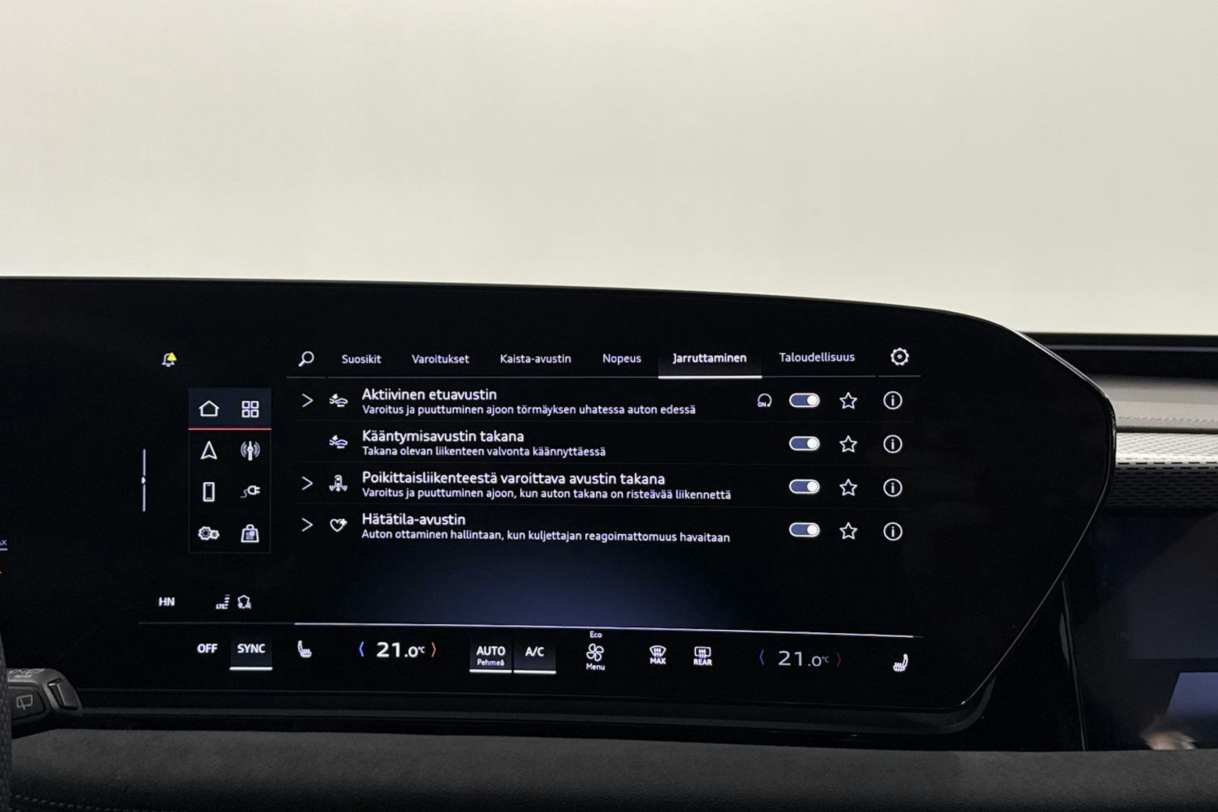 Harmaa Audi A6 e-tron 2025 kuva 19.