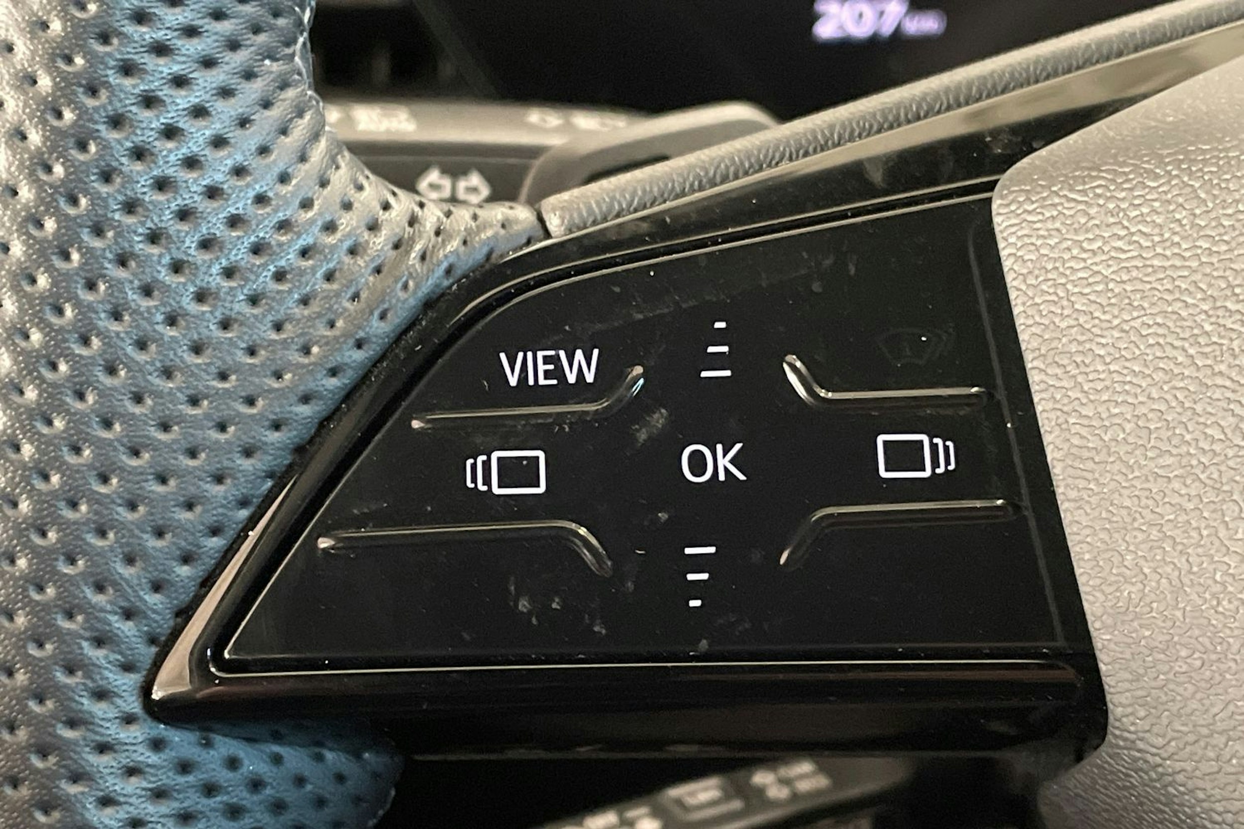 met. harmaa Audi A6 e-tron 2025 kuva 21.