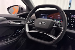 harmaa Audi A6 e-tron 2026 kuva 13.