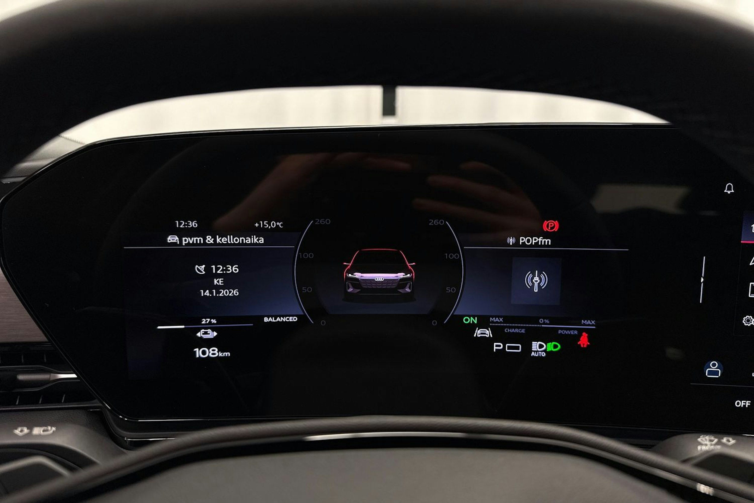 harmaa Audi A6 e-tron 2026 kuva 14.