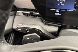 harmaa Audi A6 e-tron 2026 kuva 15.