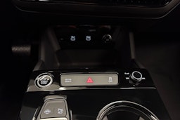 harmaa Audi A6 e-tron 2026 kuva 22.