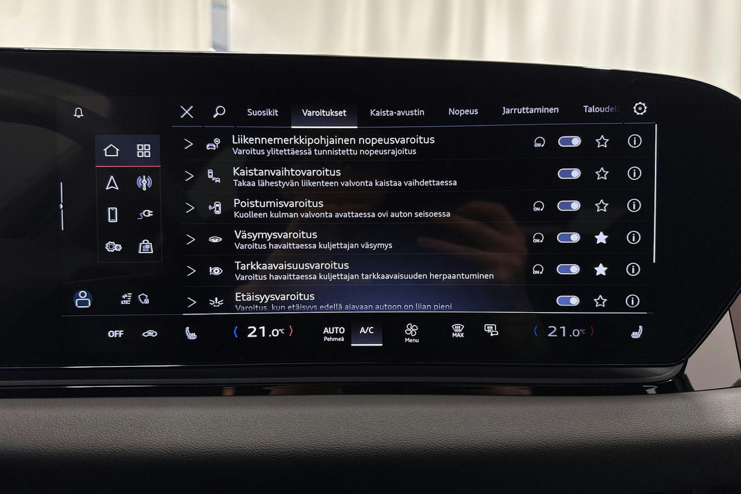 harmaa Audi A6 e-tron 2026 kuva 26.