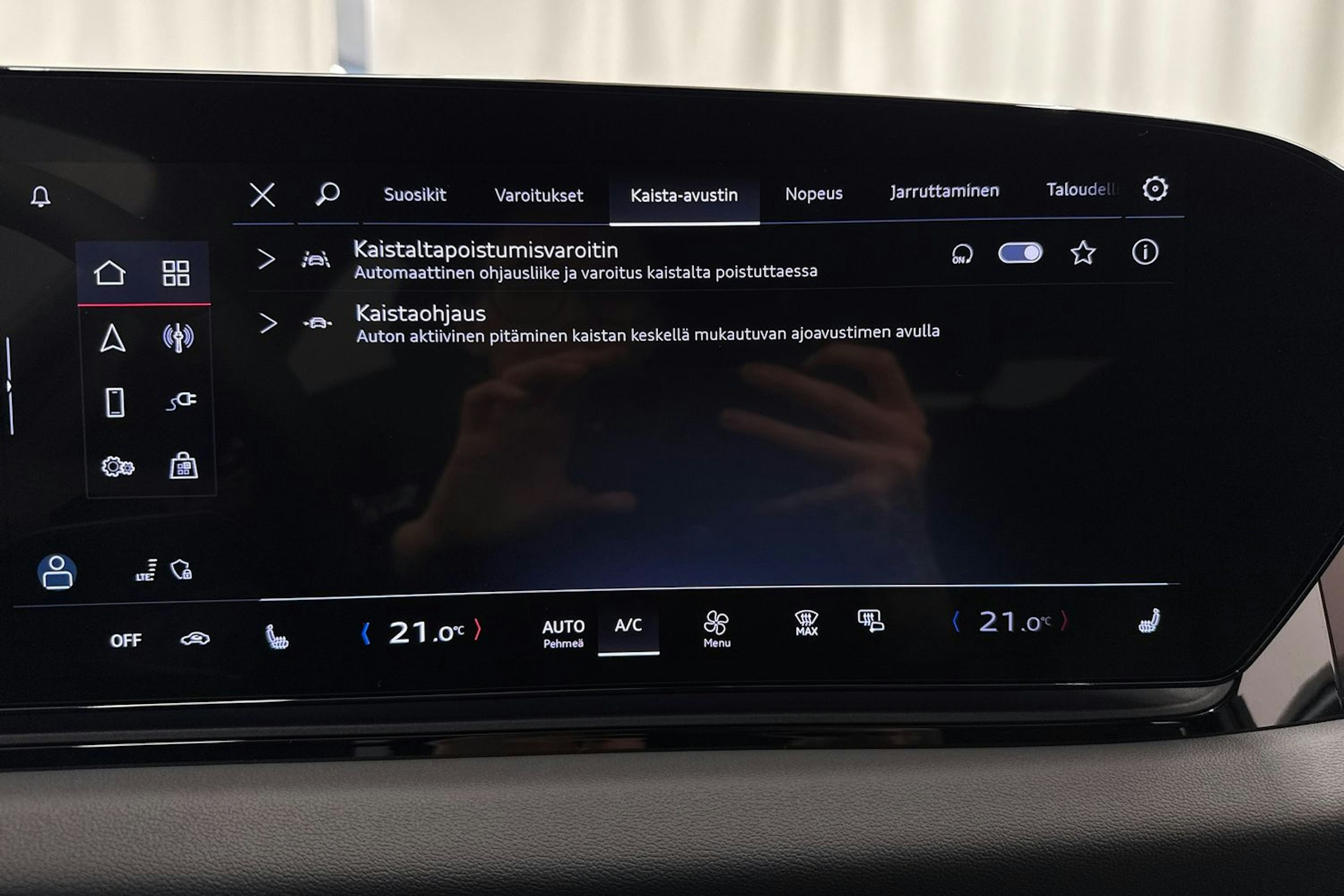 harmaa Audi A6 e-tron 2026 kuva 28.