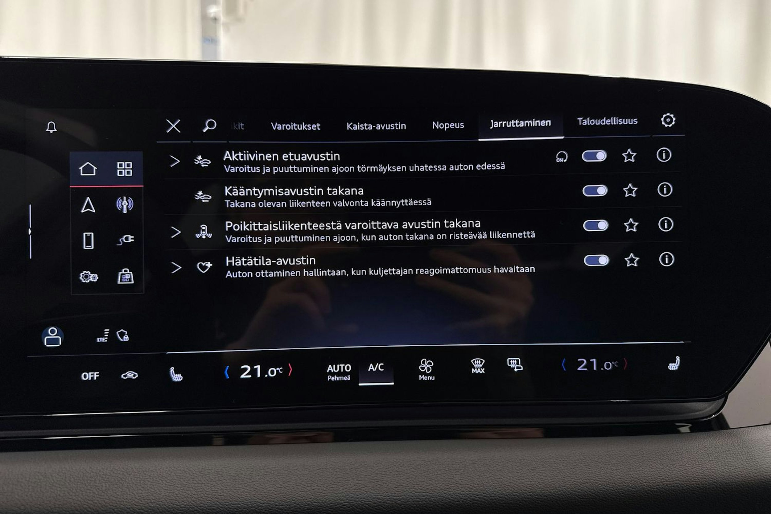 harmaa Audi A6 e-tron 2026 kuva 30.