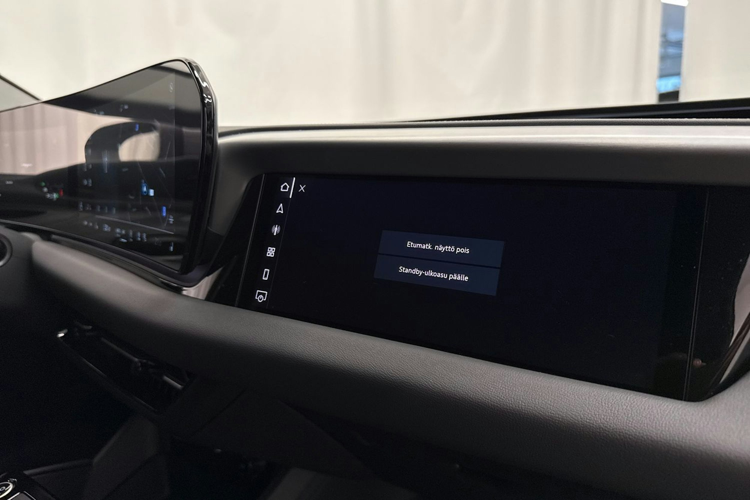 harmaa Audi A6 e-tron 2026 kuva 36.