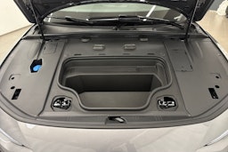 harmaa Audi A6 e-tron 2026 kuva 39.