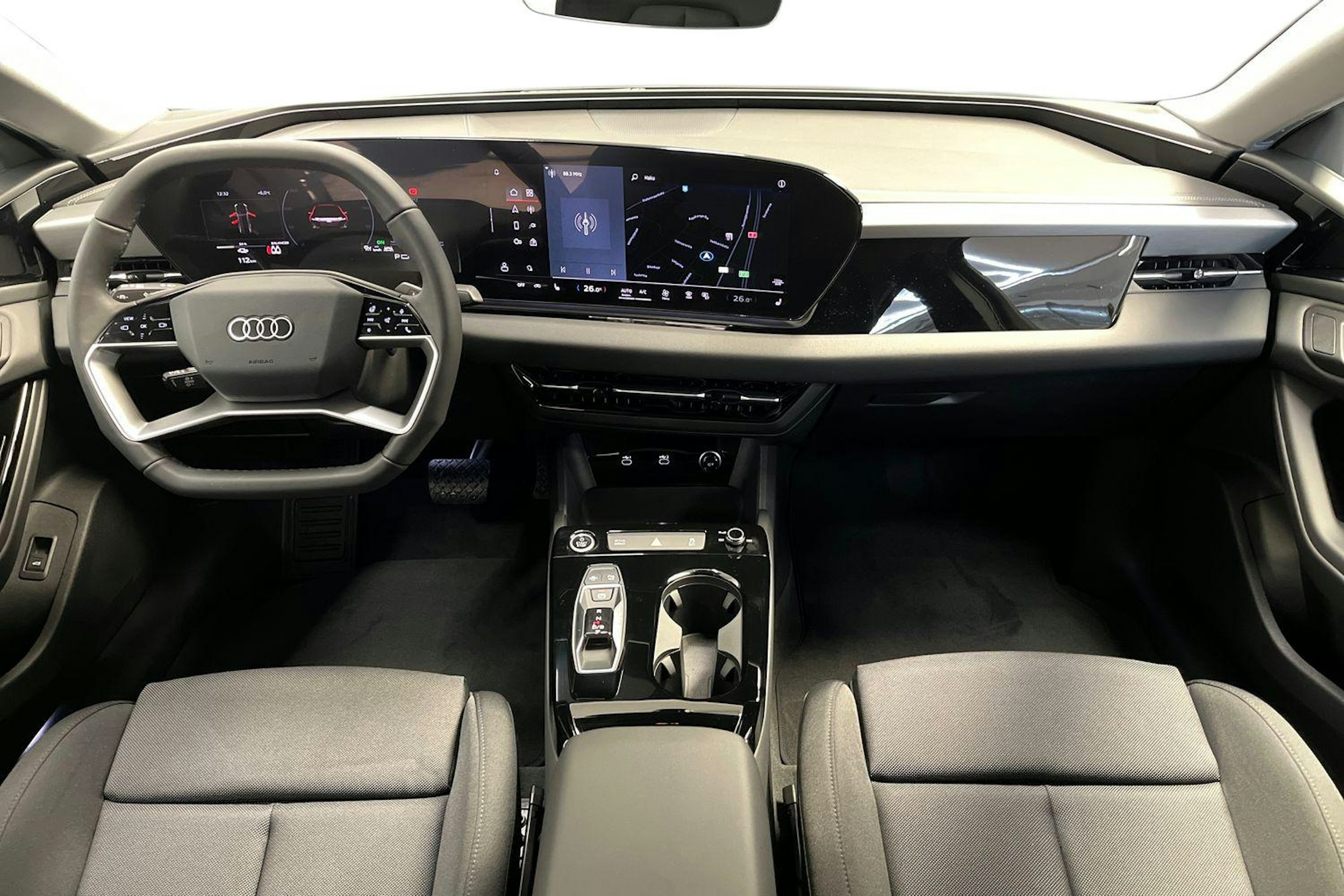 mythos musta Audi A6 e-tron 2026 kuva 2.