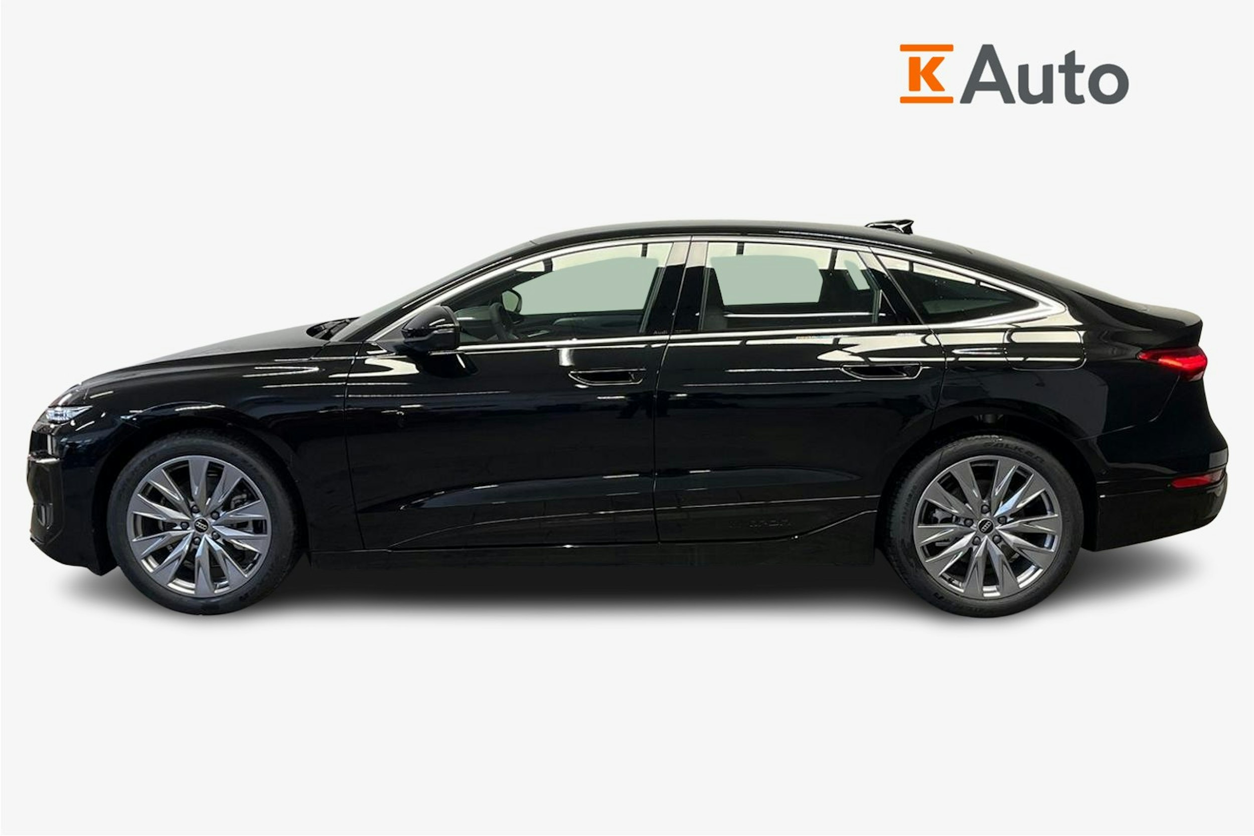 mythos musta Audi A6 e-tron 2026 kuva 15.