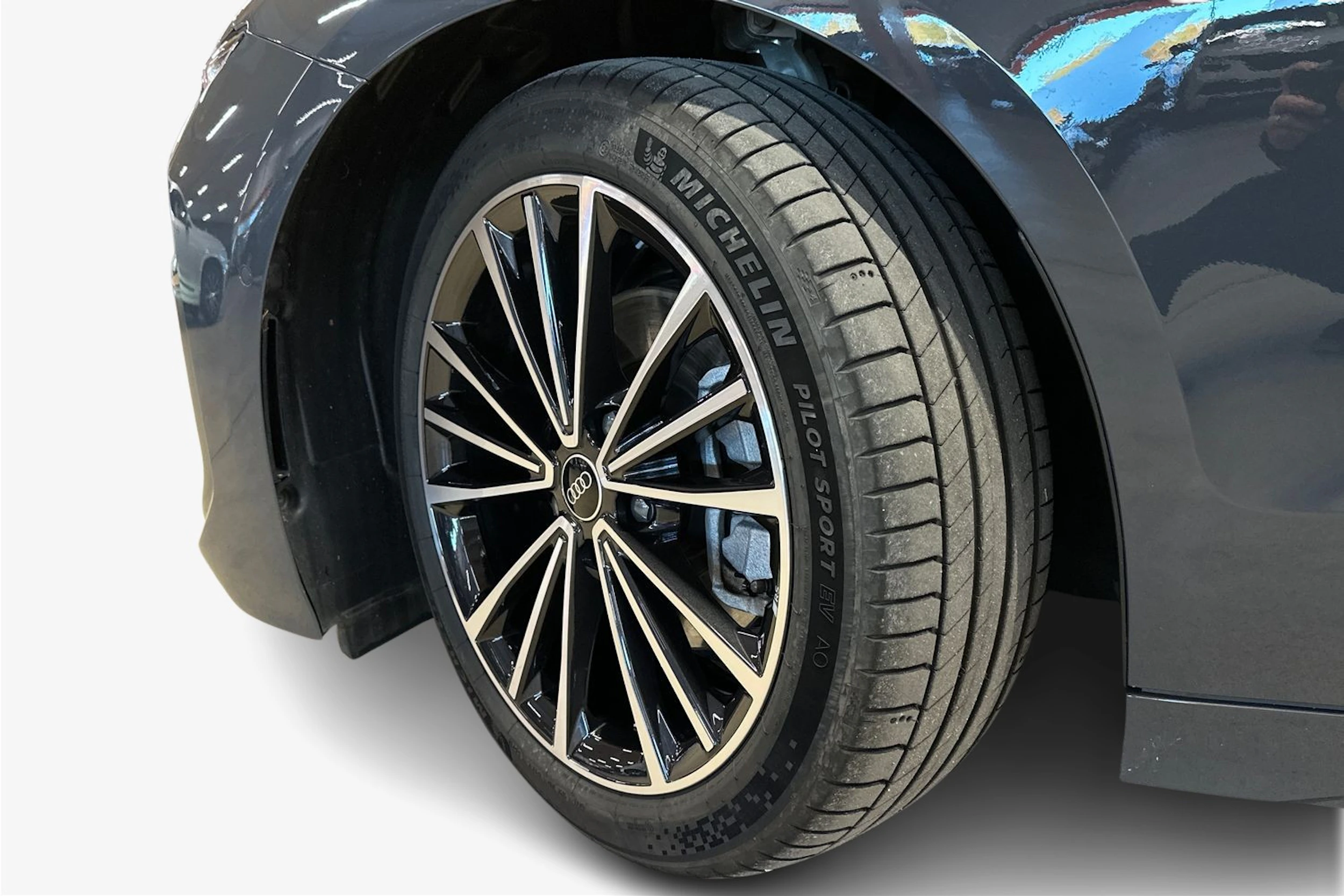 harmaa Audi A6 e-tron 2025 kuva 9.
