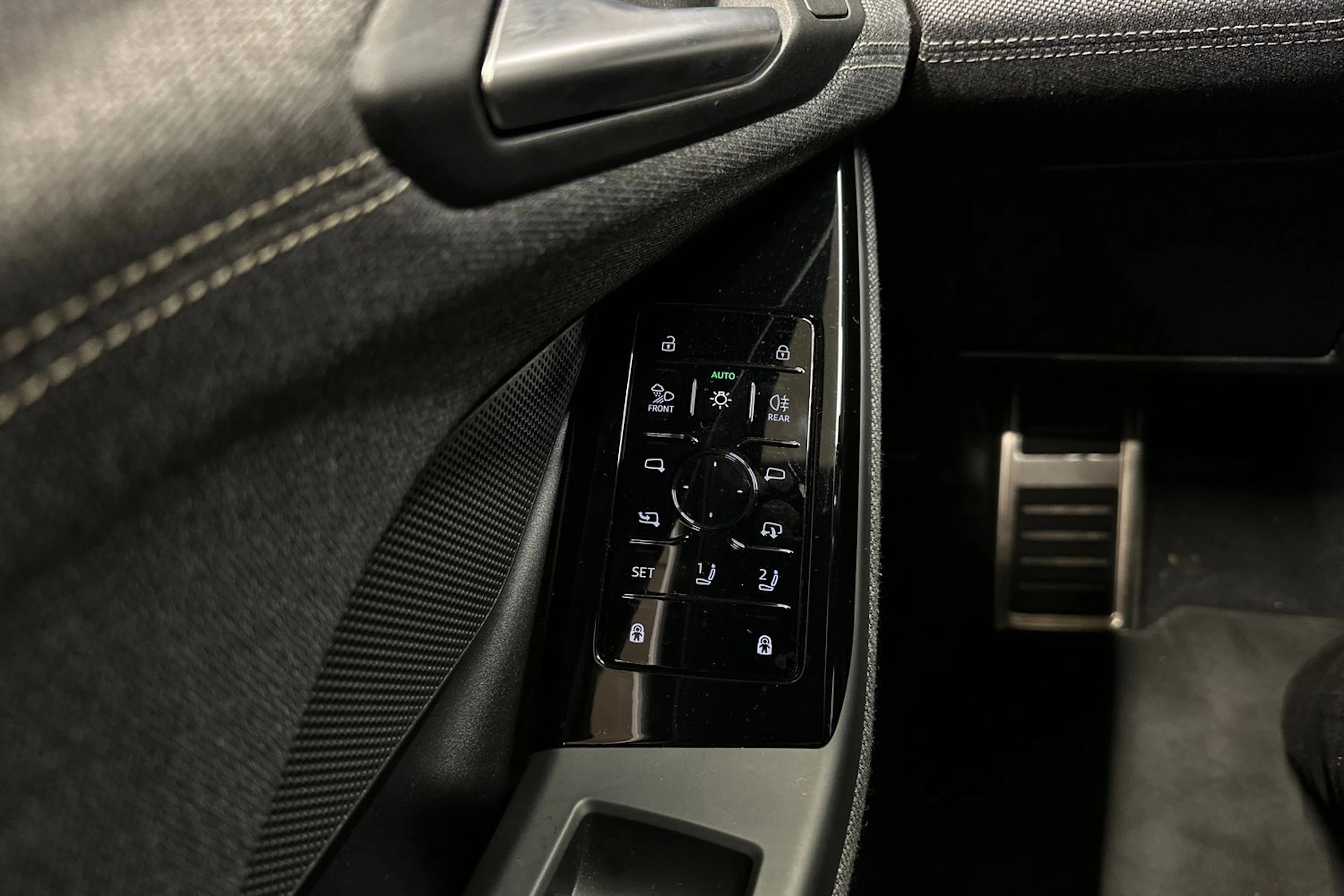 harmaa Audi A6 e-tron 2025 kuva 27.