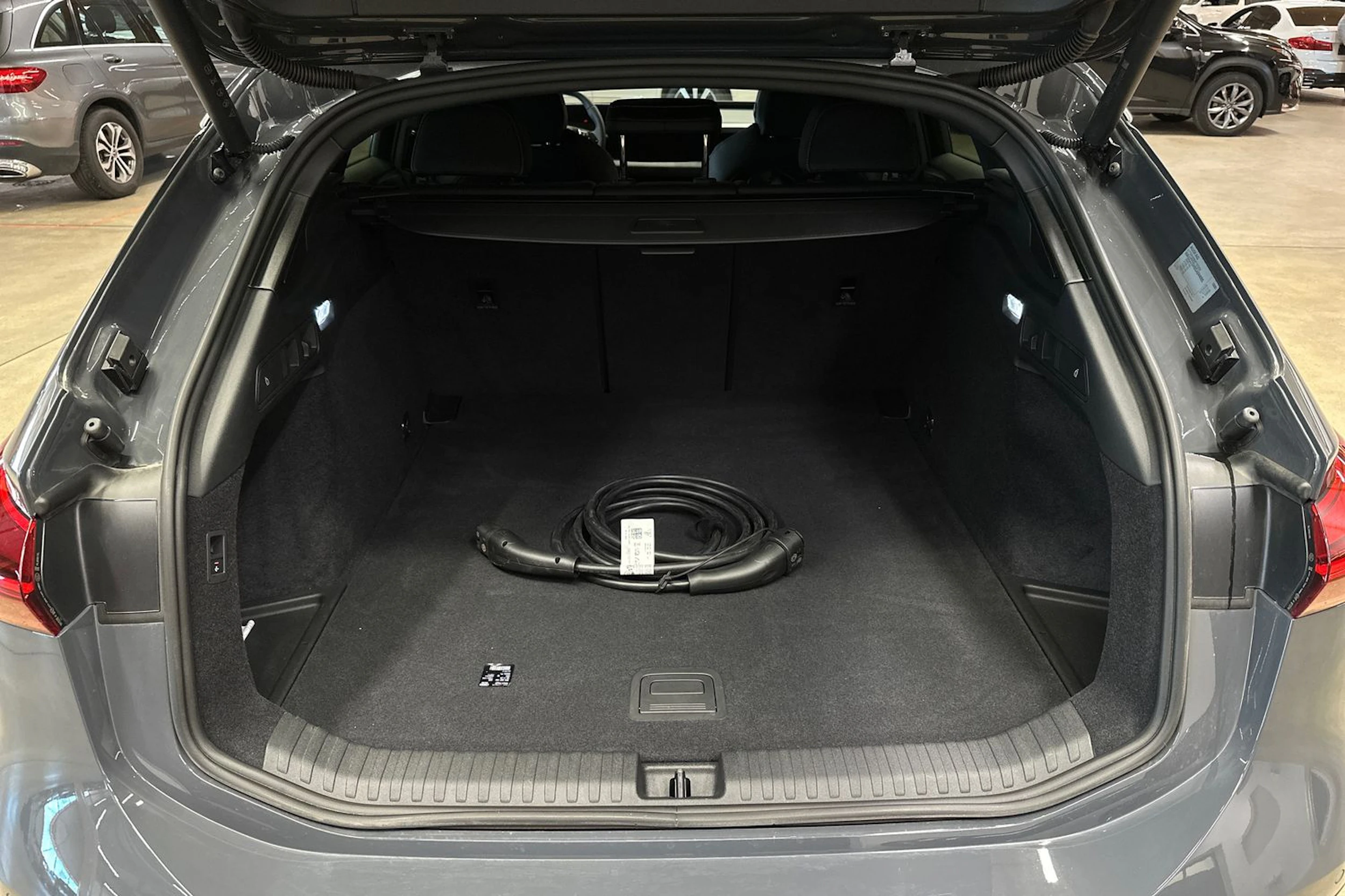 harmaa Audi A6 e-tron 2025 kuva 28.