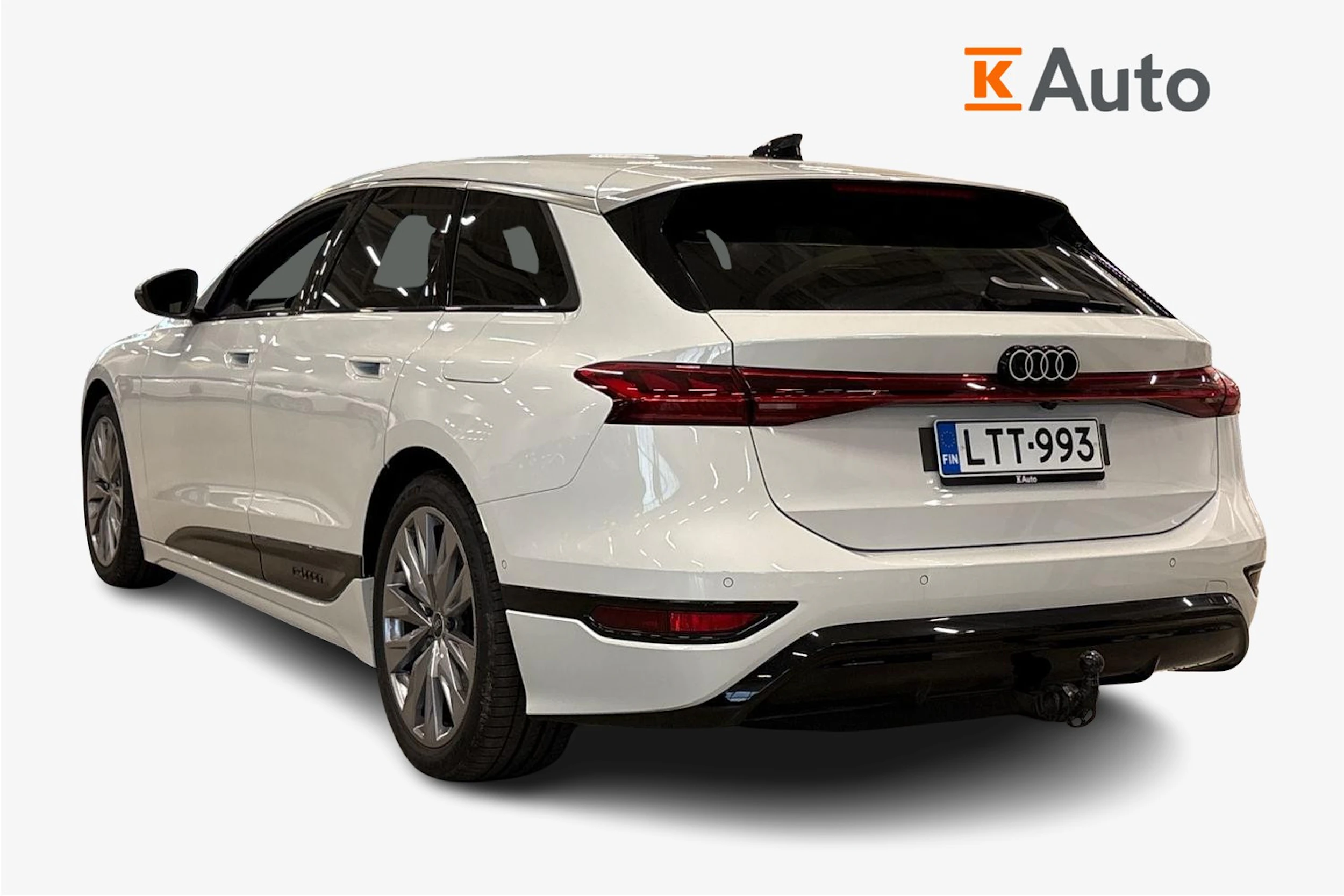 valkoinen Audi A6 e-tron 2025 kuva 2.