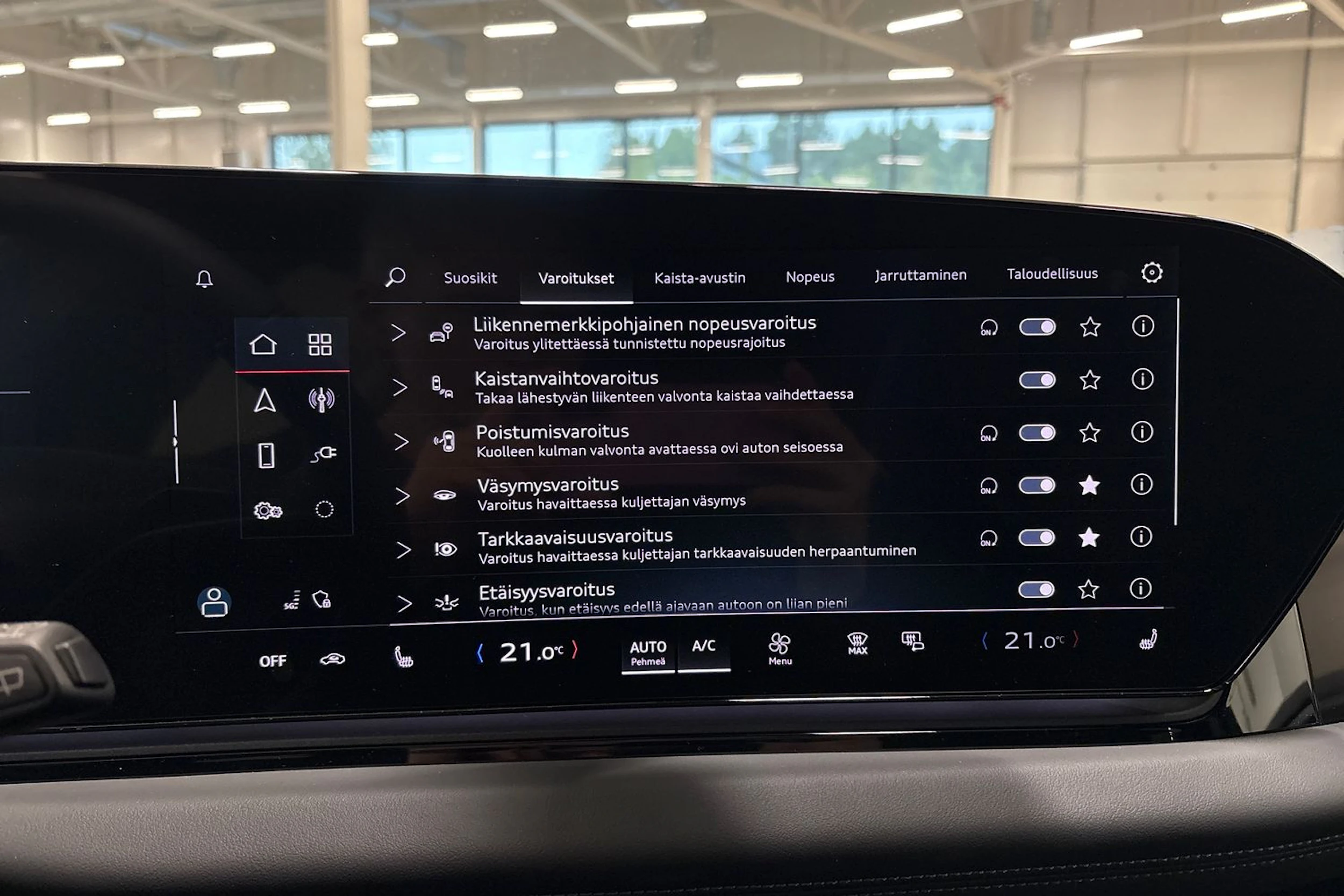 valkoinen Audi A6 e-tron 2025 kuva 6.