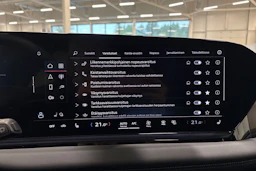 valkoinen Audi A6 e-tron 2025 kuva 6.