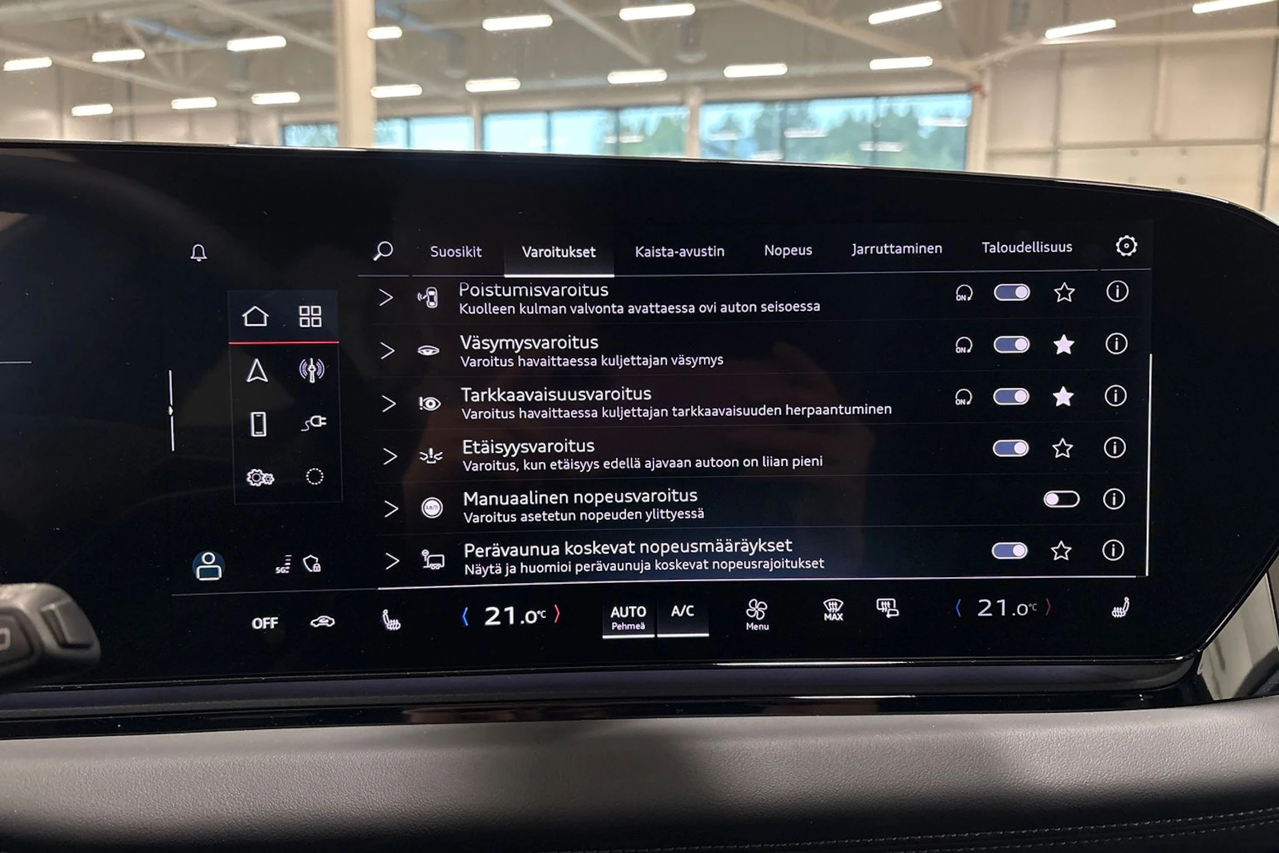 valkoinen Audi A6 e-tron 2025 kuva 7.