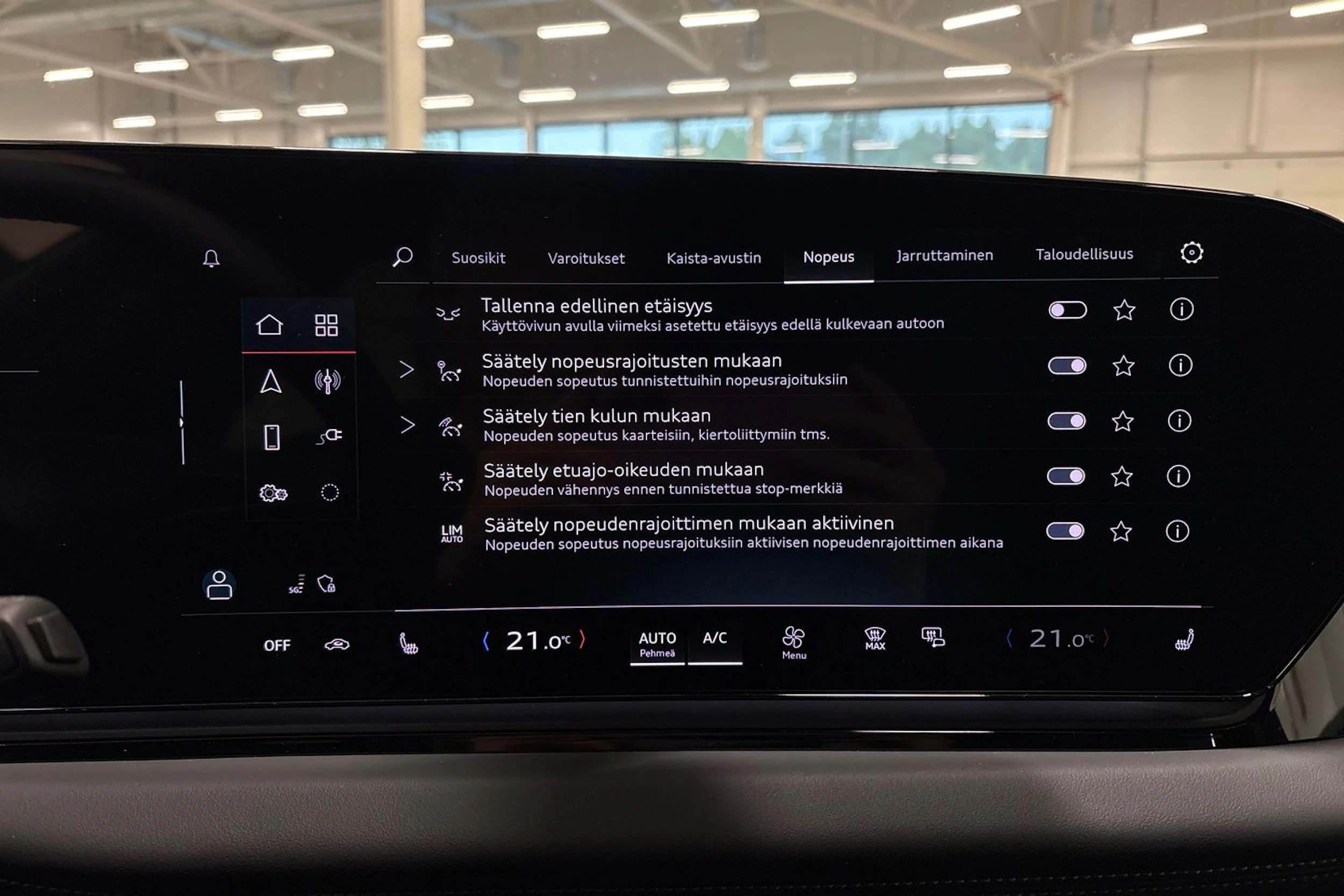valkoinen Audi A6 e-tron 2025 kuva 9.
