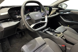 met. valkoinen Audi A6 e-tron 2025 kuva 6.