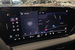 valkoinen Audi A6 e-tron 2025 kuva 17.