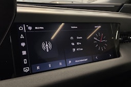valkoinen Audi A6 e-tron 2025 kuva 19.