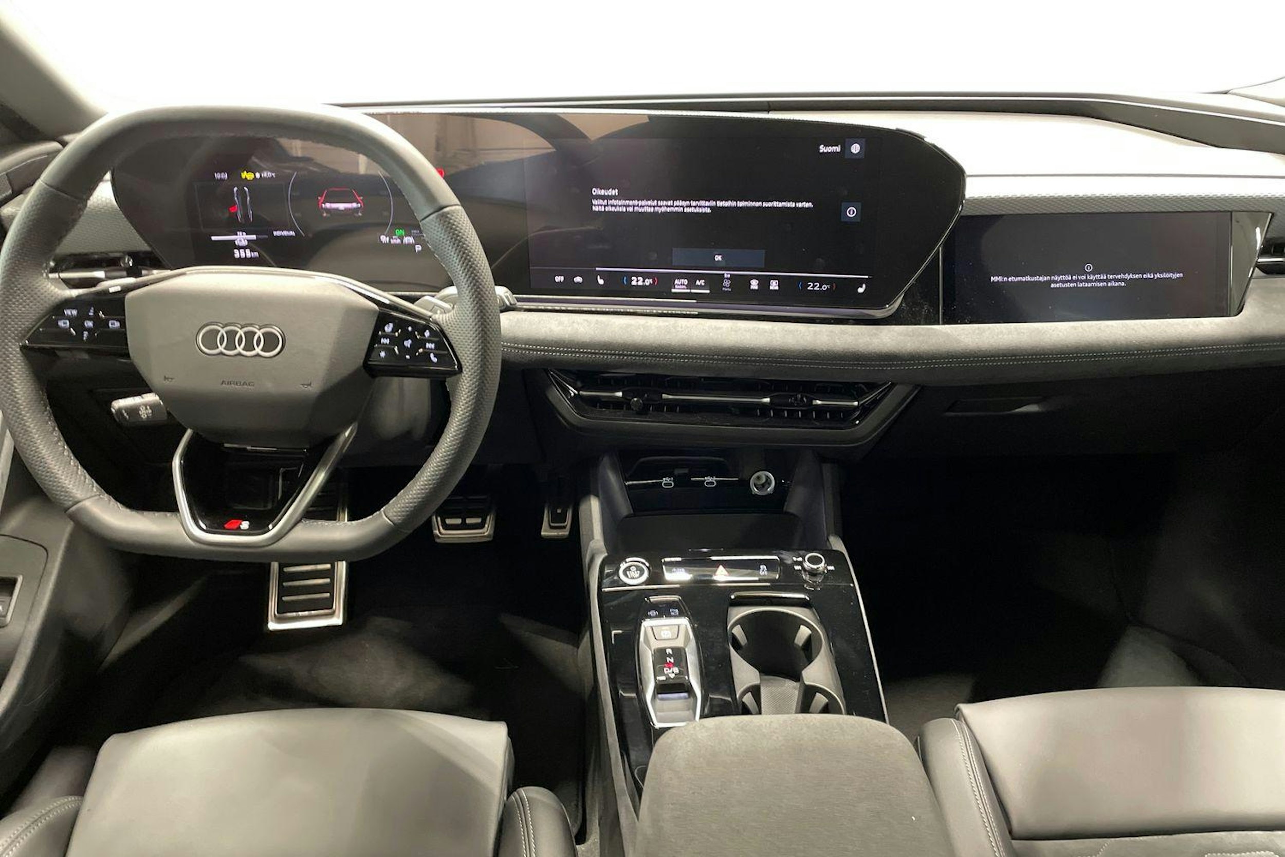 taifun harmaa Audi A6 e-tron 2025 kuva 9.