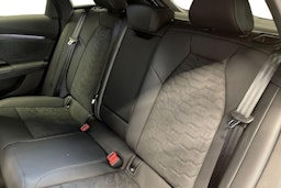 taifun harmaa Audi A6 e-tron 2025 kuva 10.