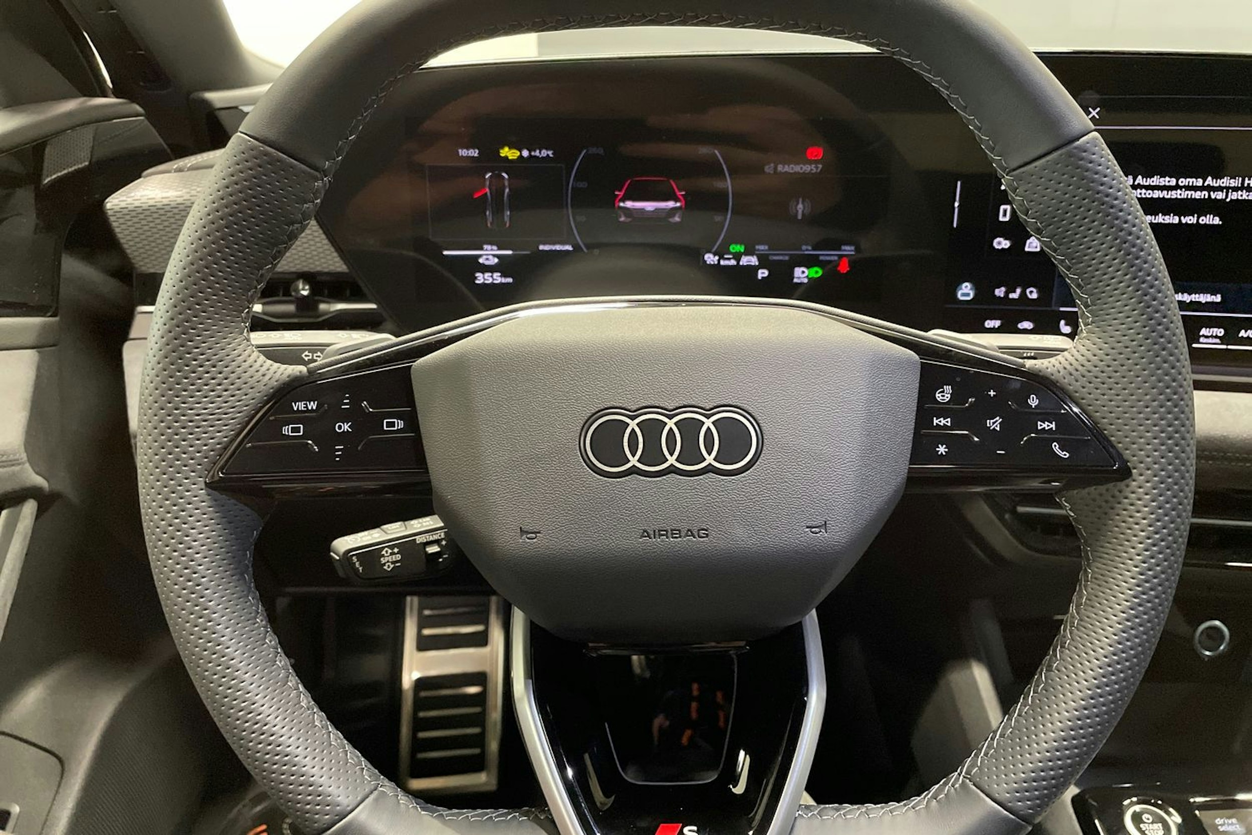 taifun harmaa Audi A6 e-tron 2025 kuva 15.