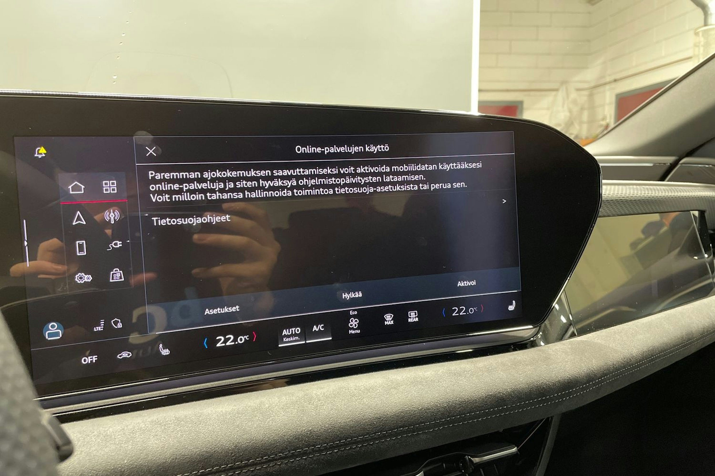 taifun harmaa Audi A6 e-tron 2025 kuva 17.